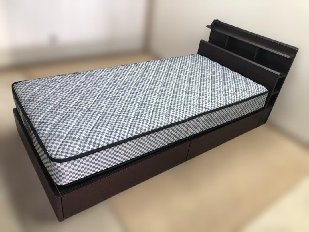 送料無料【収納付・マットレスセット】マナベ シングル 宮棚コンセント1024-2