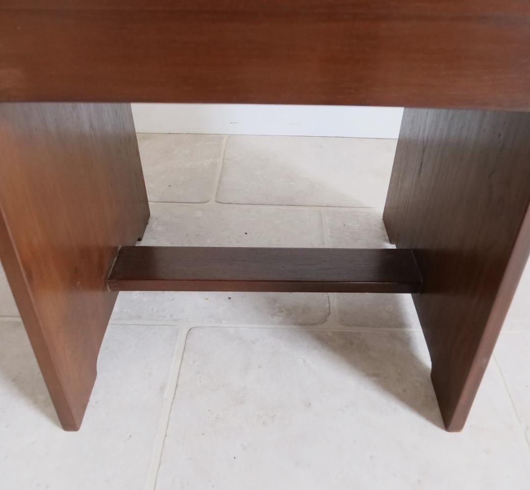 mr  Pierre Jeanneret Stool リプロダクト