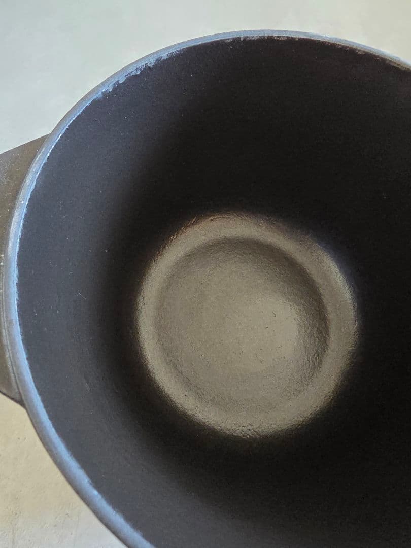 staub（ストウブ）ラ・ココット de GOHAN M 黒