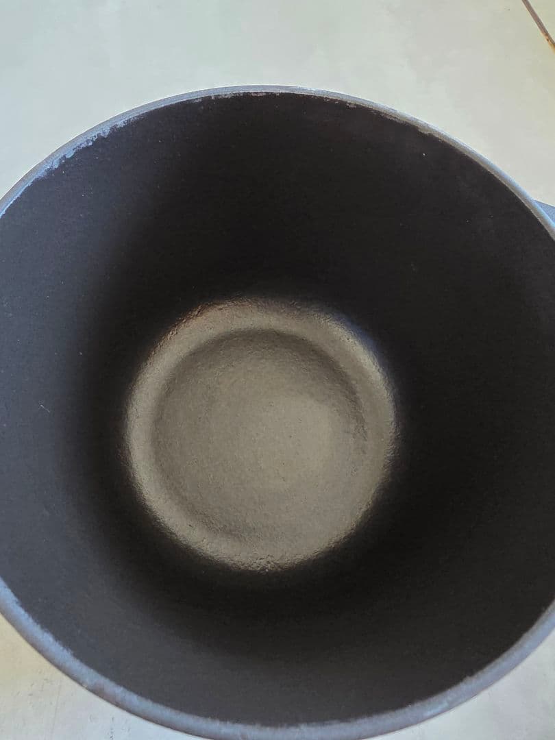 staub（ストウブ）ラ・ココット de GOHAN M 黒