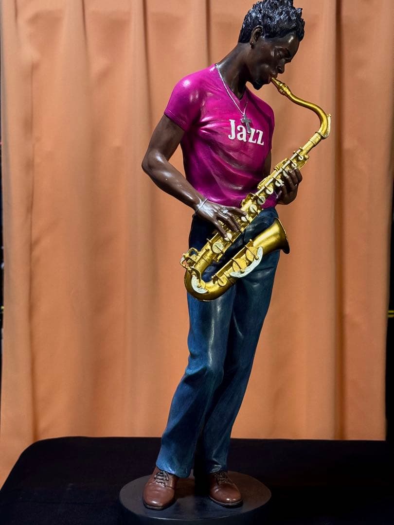 jazz サックスを奏でるフィギュア 【ビッグサイズ63cm】