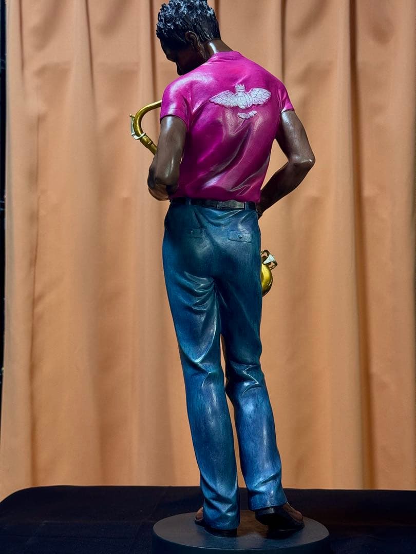 jazz サックスを奏でるフィギュア 【ビッグサイズ63cm】