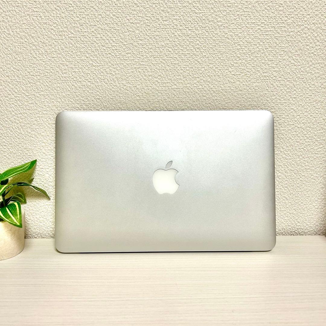 MacBook Air 11インチ Early 2015モデル