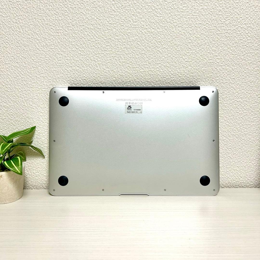 MacBook Air 11インチ Early 2015モデル