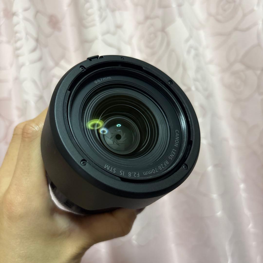 Canon RF28-70mm f/2.8 レンズ