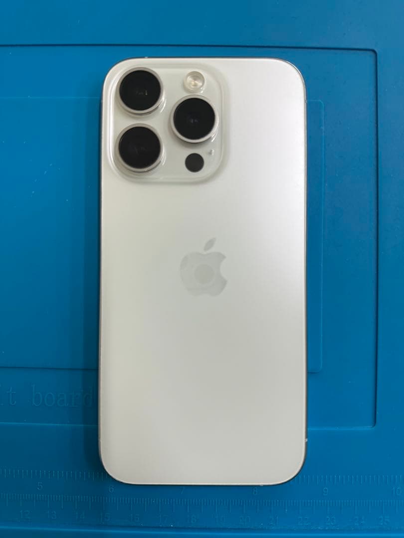 iPhone 15 Pro 256GB SIMフリー バッテリー89% 動作良好