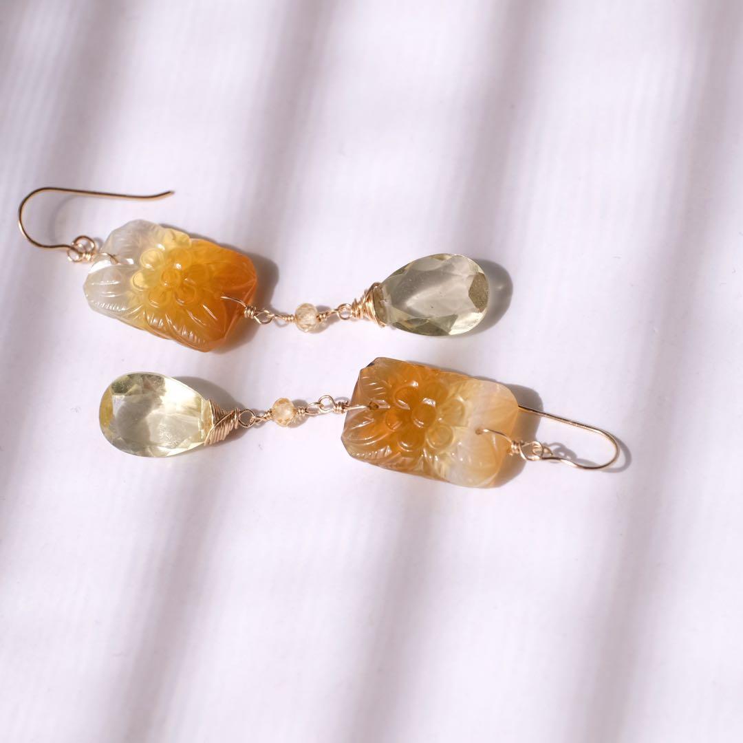 14kgfバイカラーイエローオニキスカービングピアス/イヤリング