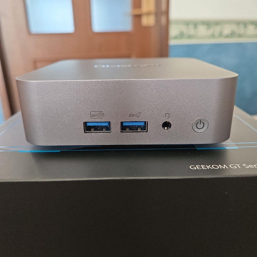 GEEKOM GT13 Pro （ 32GB RAM / 1TB SSD ）