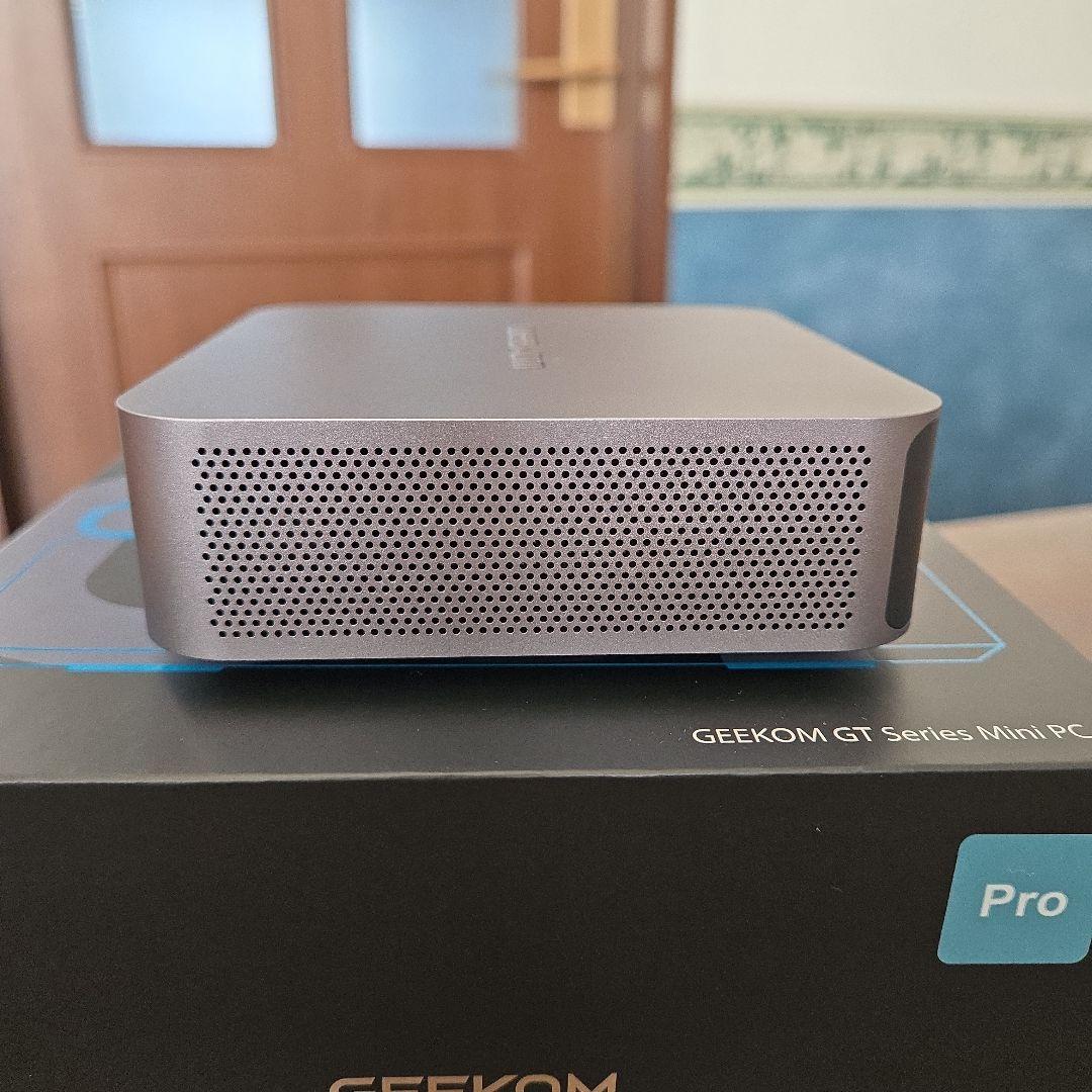 GEEKOM GT13 Pro （ 32GB RAM / 1TB SSD ）