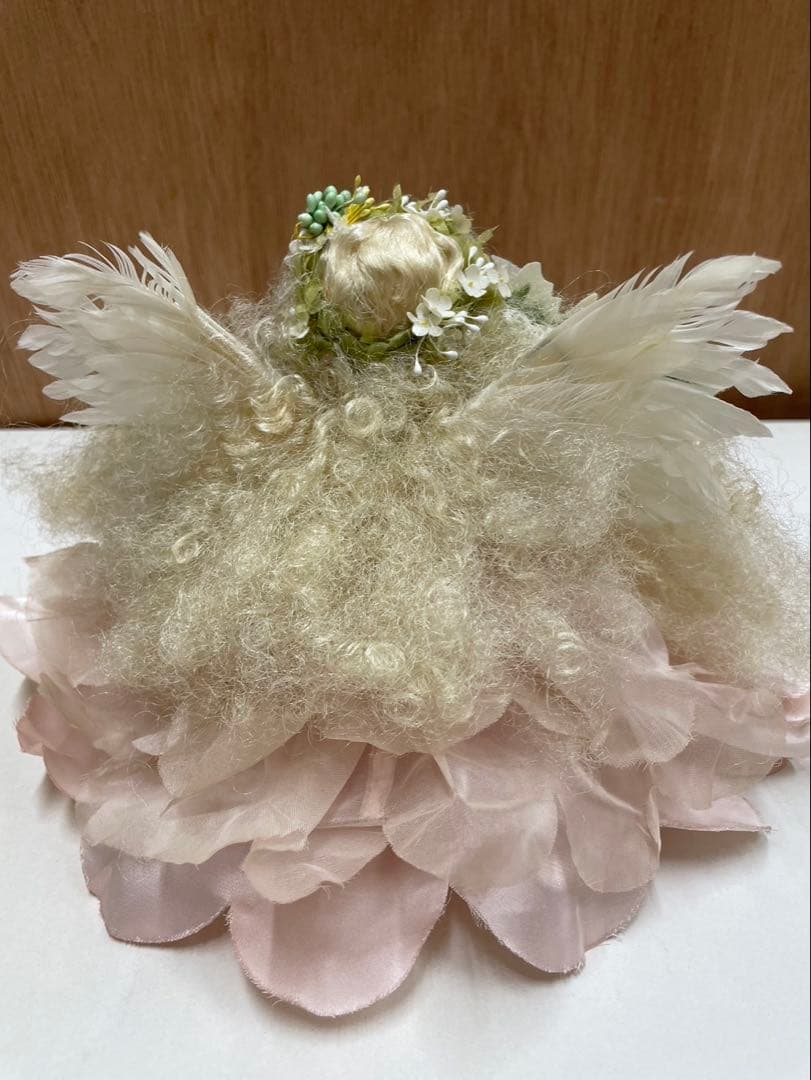 若月まり子 ビスクドール ( ピンクの服に百合の花 )