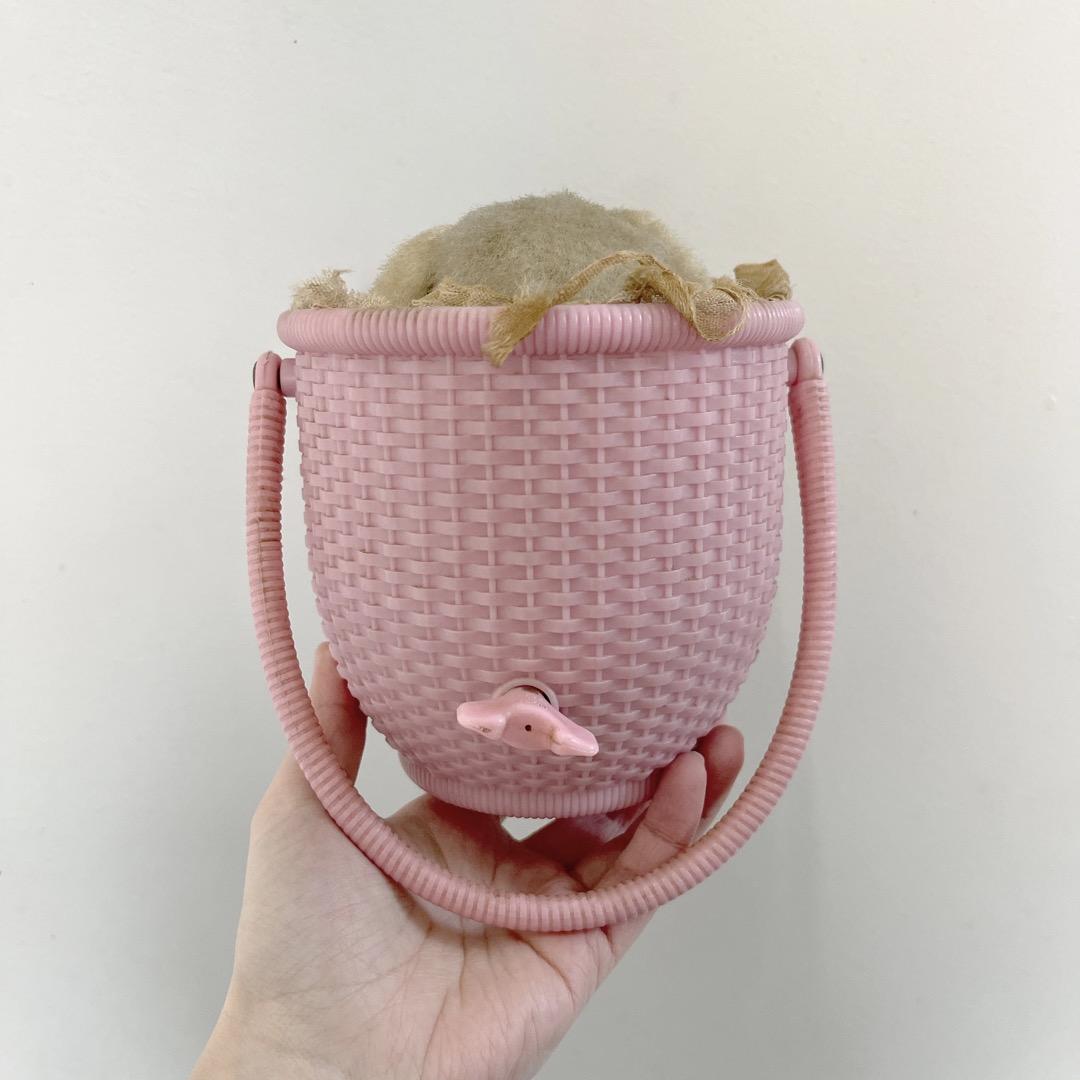 アンティーク　いぬ　犬　ぬいぐるみ　バスケット　ヨーロッパ　ヴィンテージ