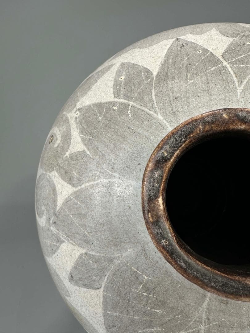 A3-2U中国美術　宋元時代　磁州窯　白磁　鉄絵花卉文壺　唐物　古物　旧家蔵出し