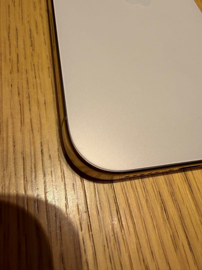 iPhone 16 Pro 128GB デザートチタニウム バッテリー96%