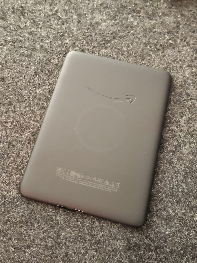 Kindle Paperwhite (第12世代) 本体