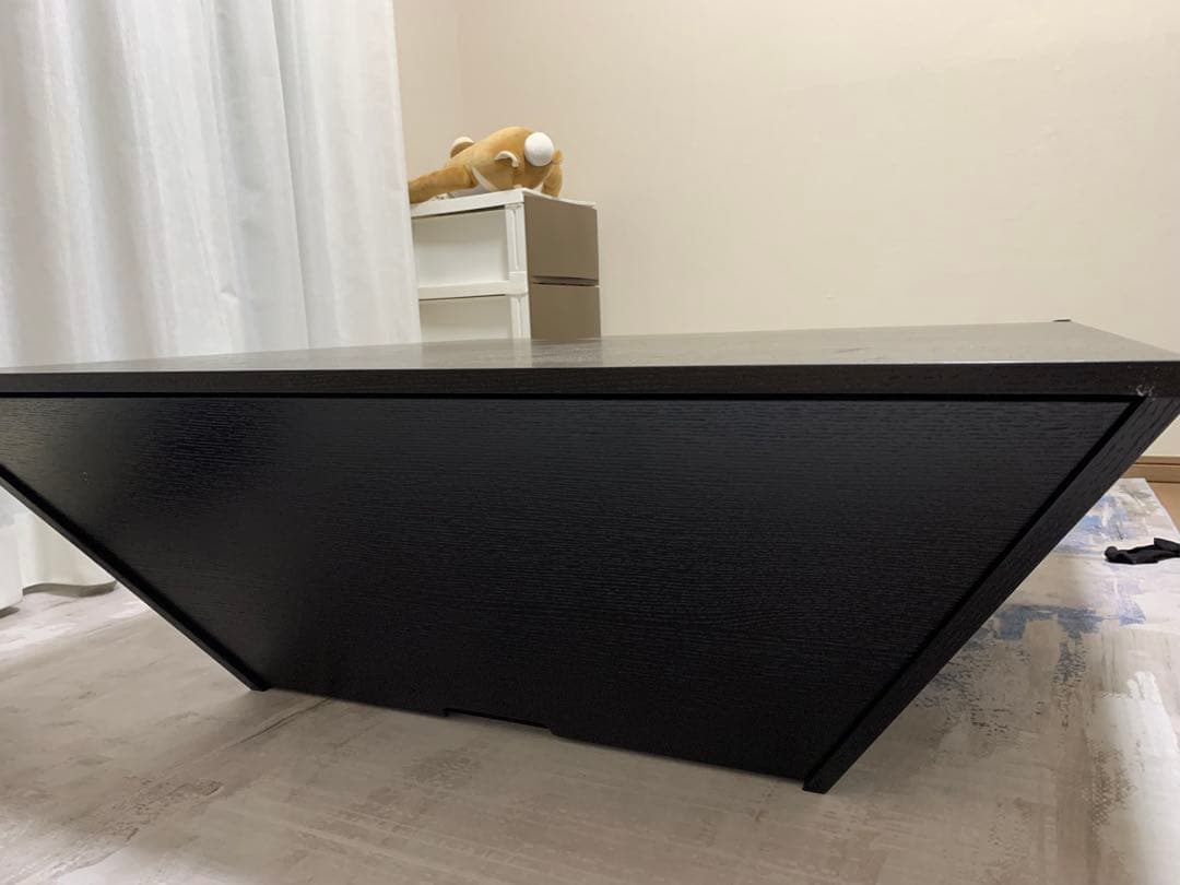 新品木質のコーヒーテーブル