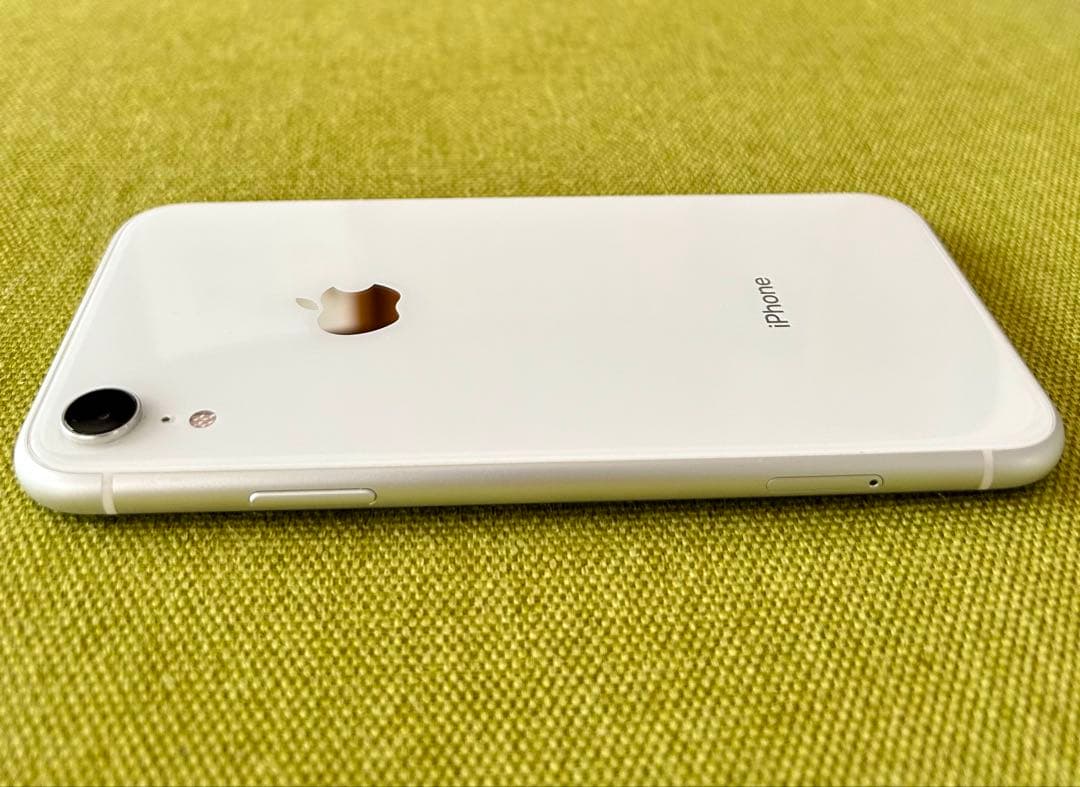 【美品 】iPhone XR 64GB SIMフリー 動作確認済　箱イヤホン付き