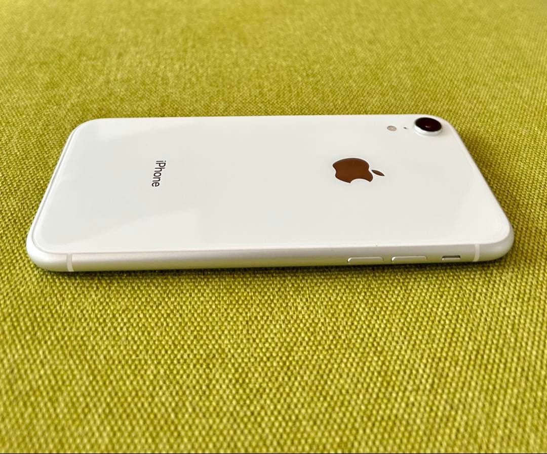 【美品 】iPhone XR 64GB SIMフリー 動作確認済　箱イヤホン付き