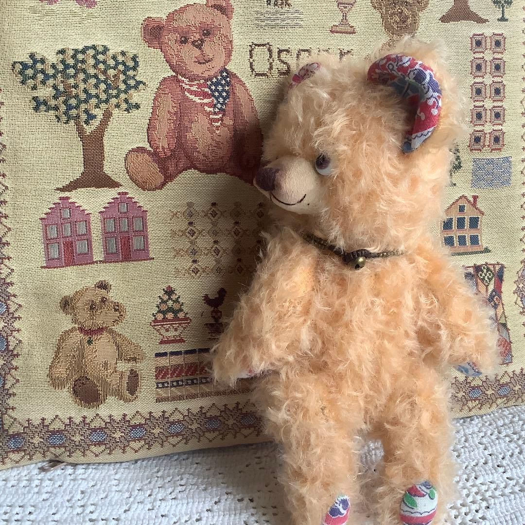 チーベア　ベージュカーリーモヘア　ポンチ目