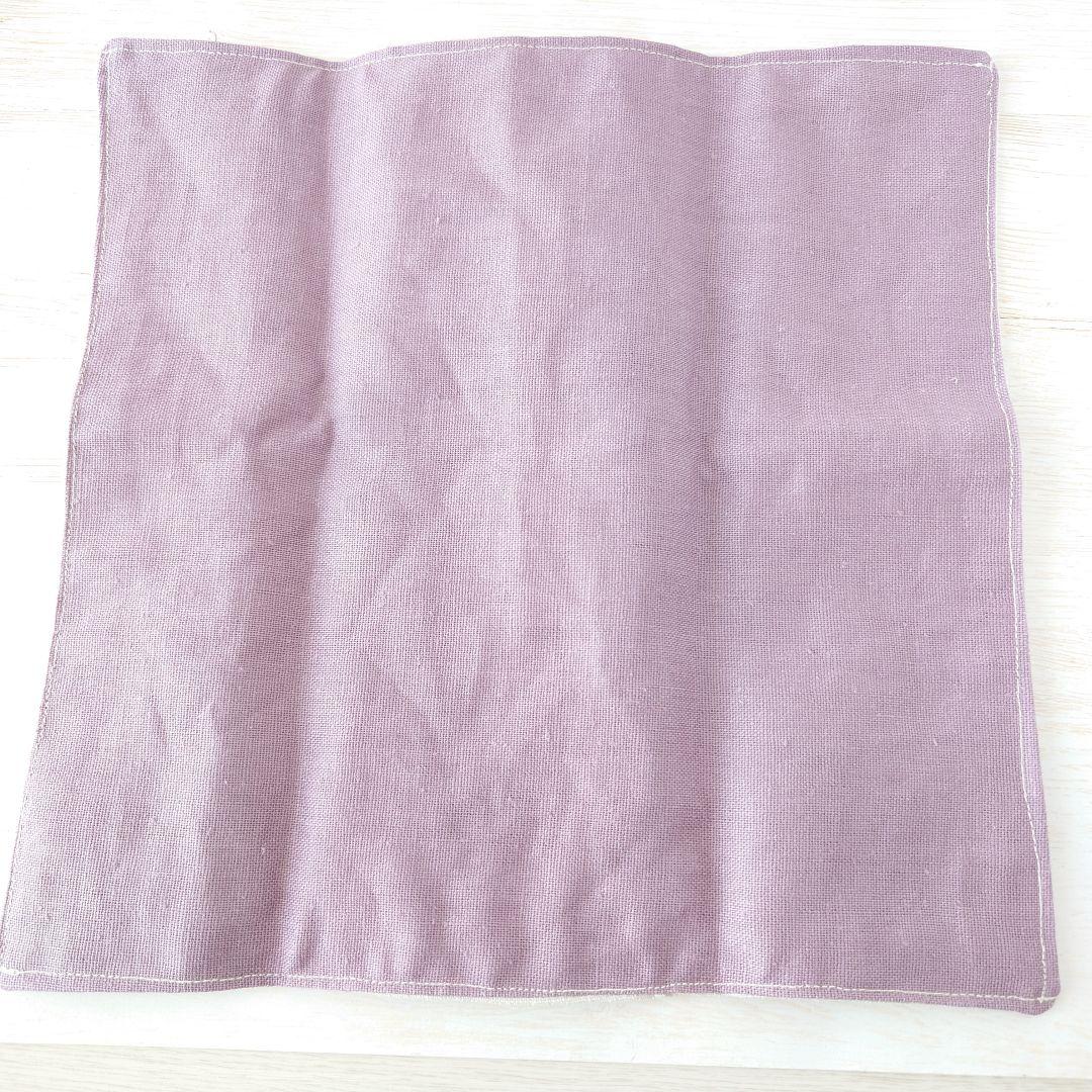 手刺繍入リネンスクエアミニマット【ねこといちごパフェ】