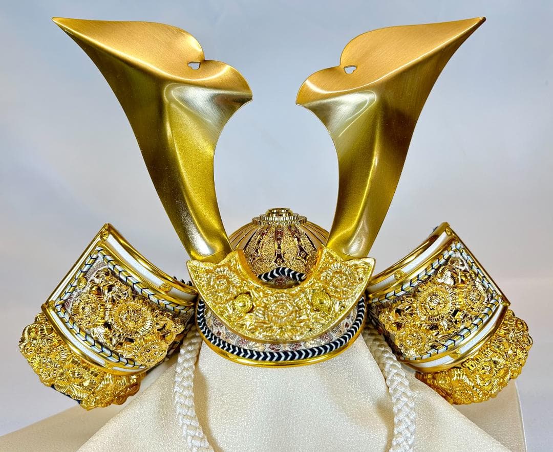 五月人形 兜 S802 金彩ゴールド 屛風 309 飾り台 32 白木 兜セット