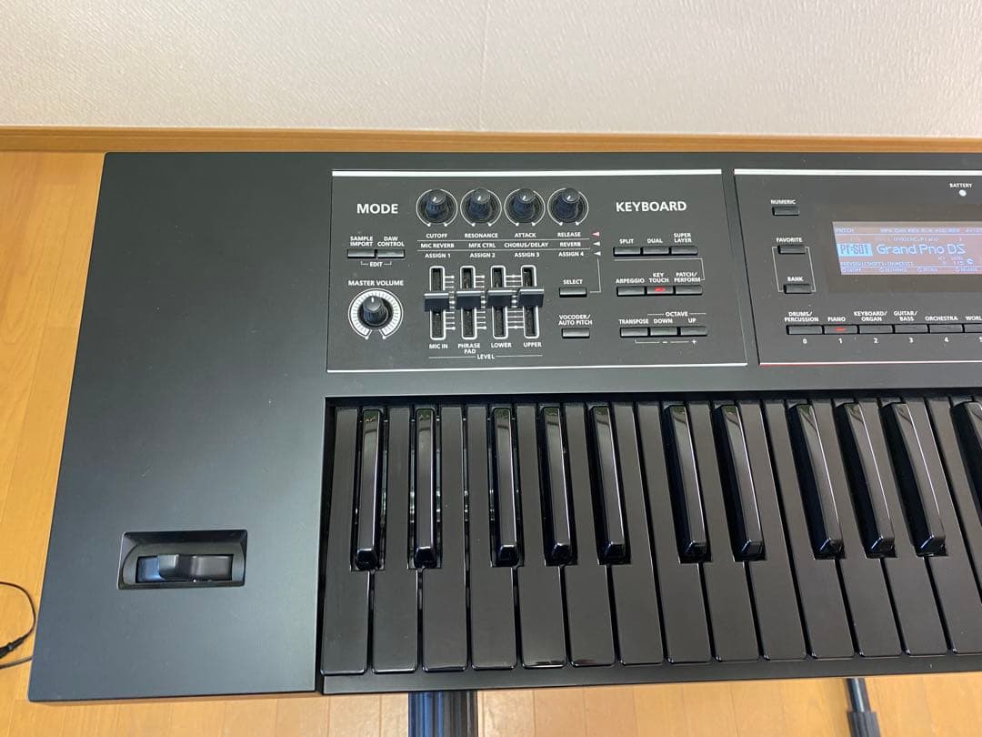 Roland JUNO-DS61B シンセサイザー　限定モデル