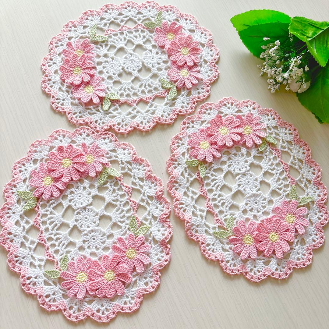 ʕ⁠´⁠•⁠ᴥ⁠•⁠`⁠ʔ❁.*・゜レース編みドイリー❁.*・゜