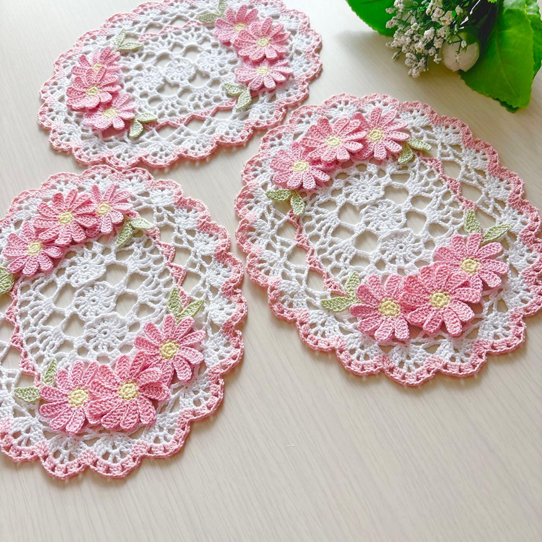 ʕ⁠´⁠•⁠ᴥ⁠•⁠`⁠ʔ❁.*・゜レース編みドイリー❁.*・゜