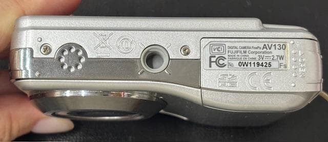 【動作確認済】FUJIFILM FinePix AV100 単3電池駆動