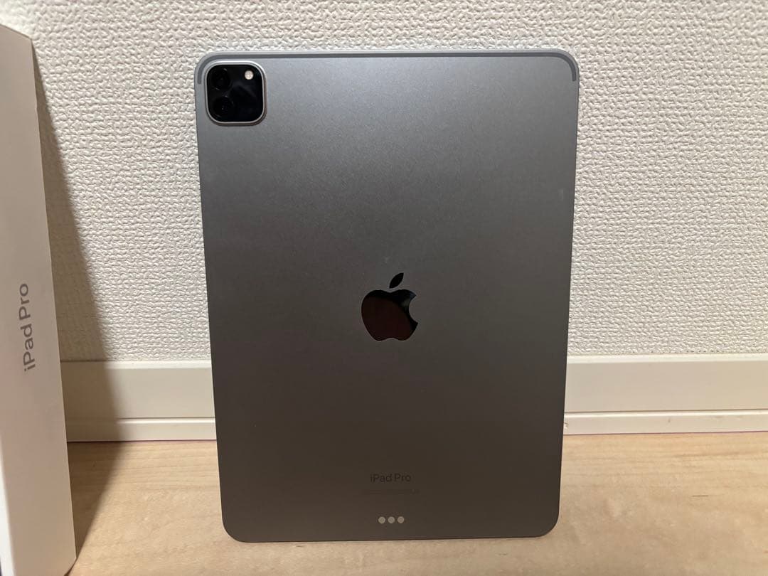 iPad Pro 第4世代 11インチ 128GB WiFi シルバー 箱有り