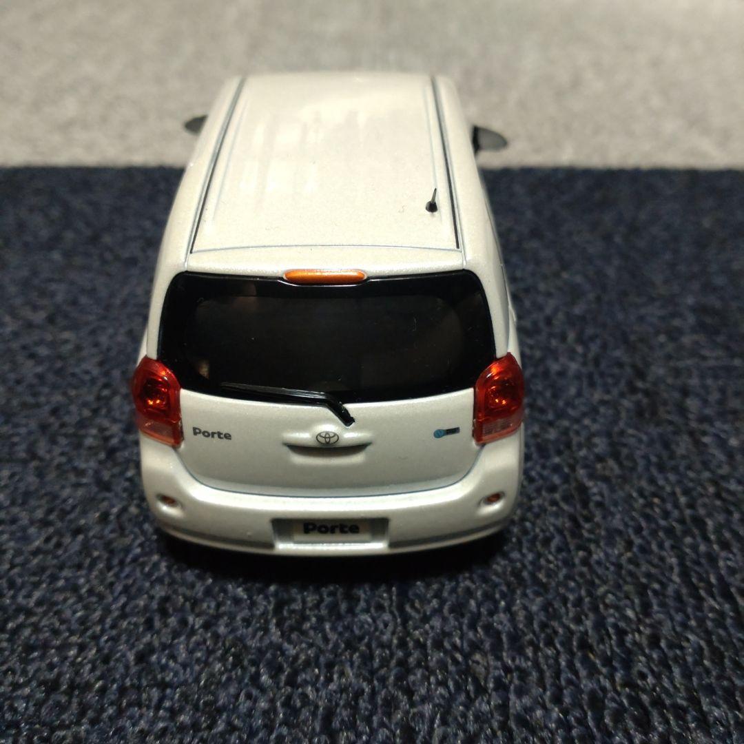 トヨタカラーサンプル ポルテ パールホワイト