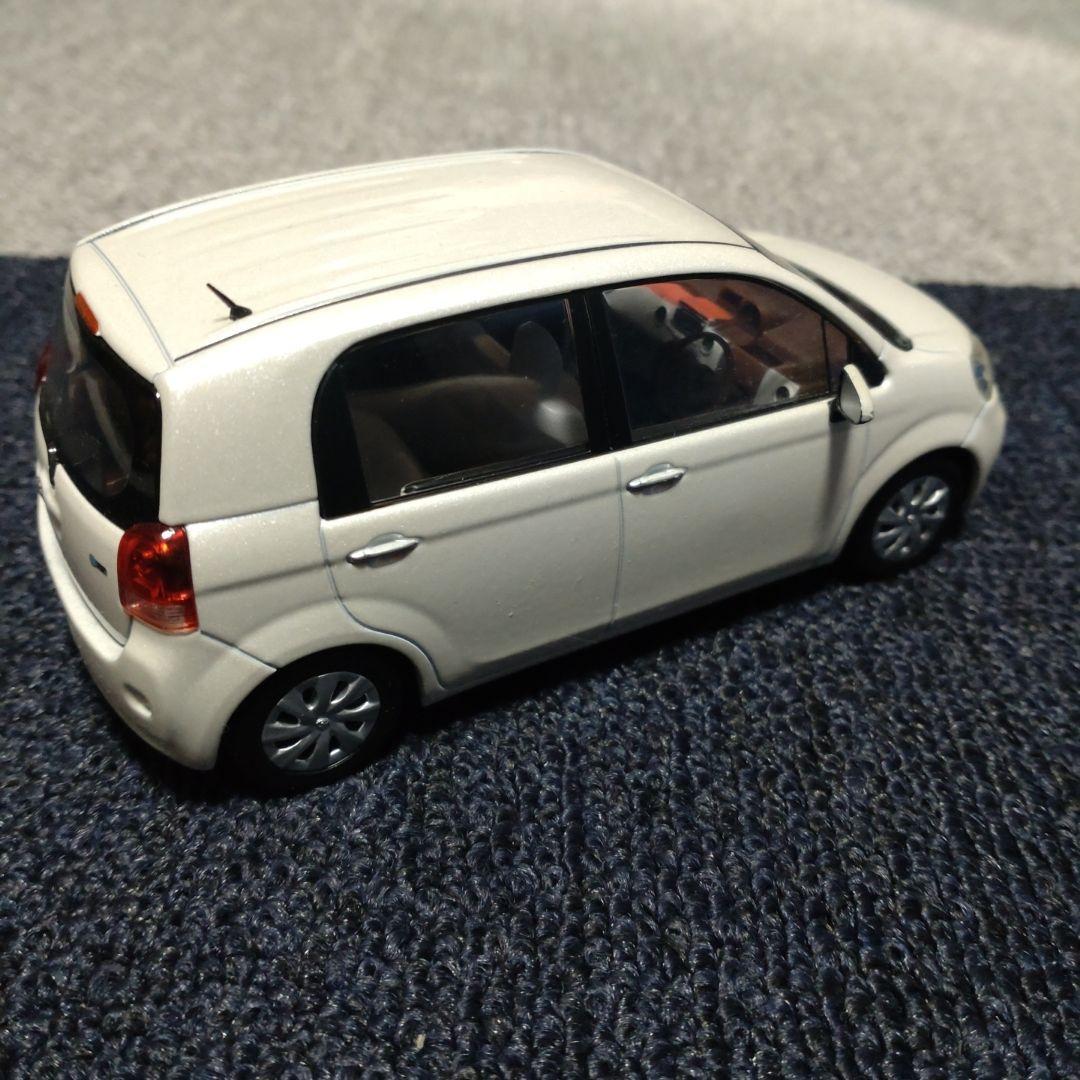 トヨタカラーサンプル ポルテ パールホワイト