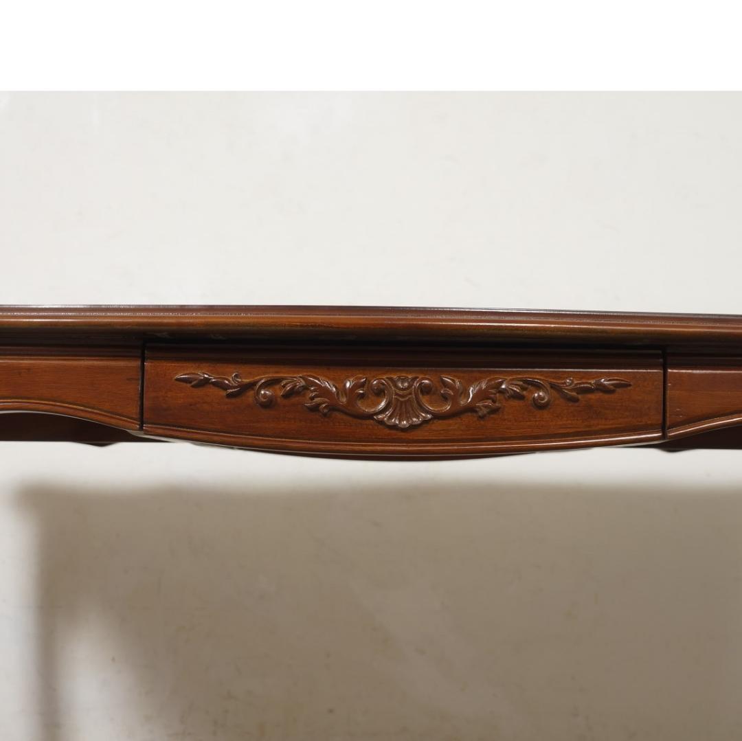 【新品・未使用】　モダンクラシカル　ダイニングテーブル　マホガニー　幅135