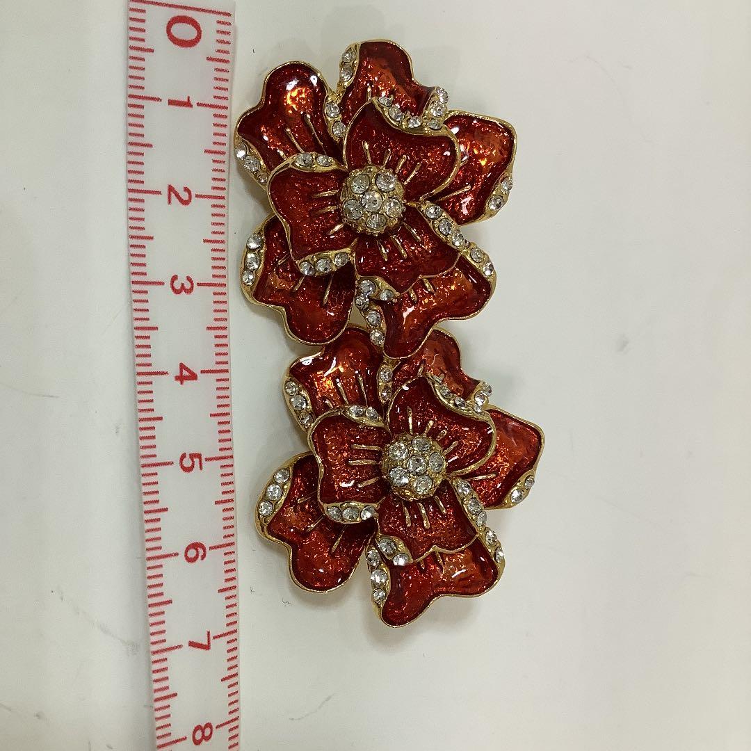 超美品！大ぶり花柄イヤリング (レッド系)