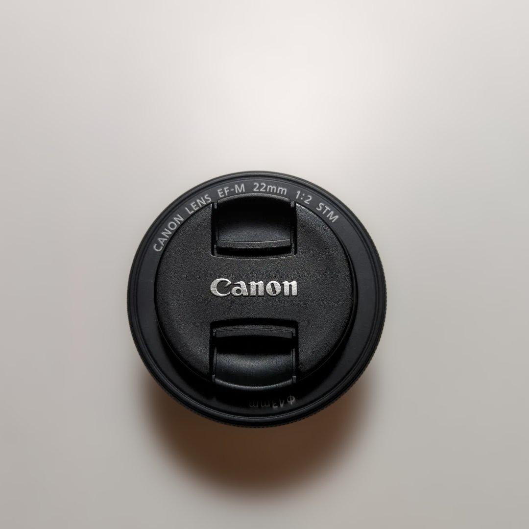 ♪Canon EOS kiss M ホワイト ミラーレスカメラ レンズ3本付き