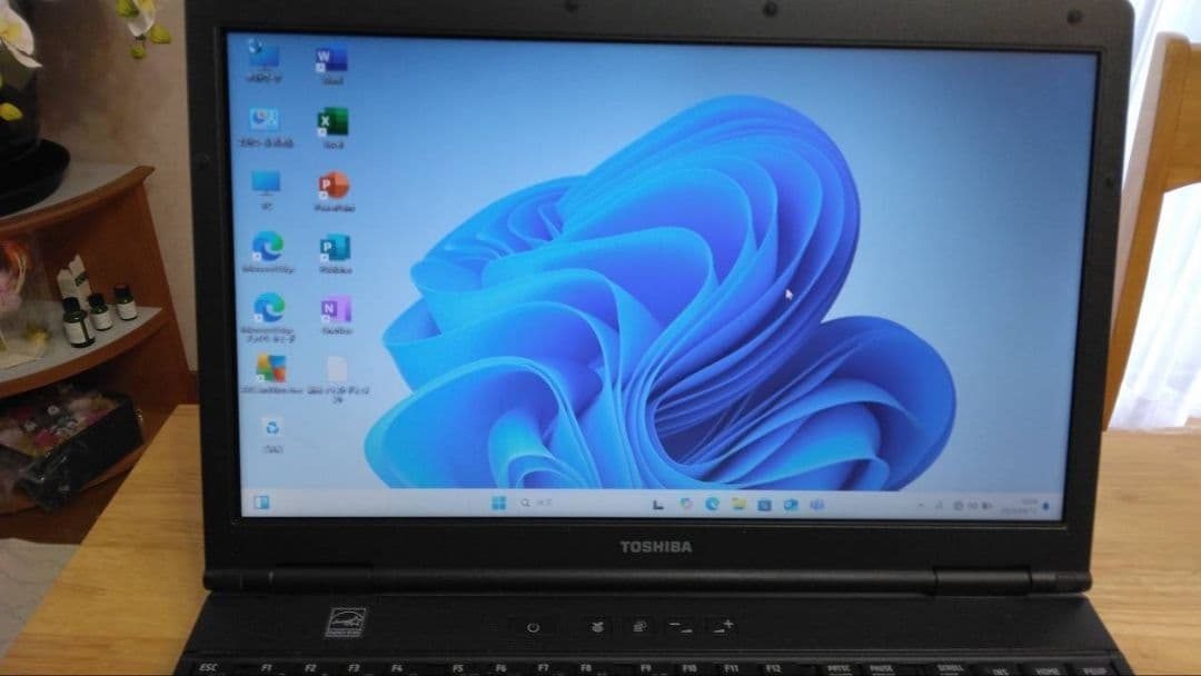 東芝ダイナブック B552 Corei3 SSD 500GB メモリ8G