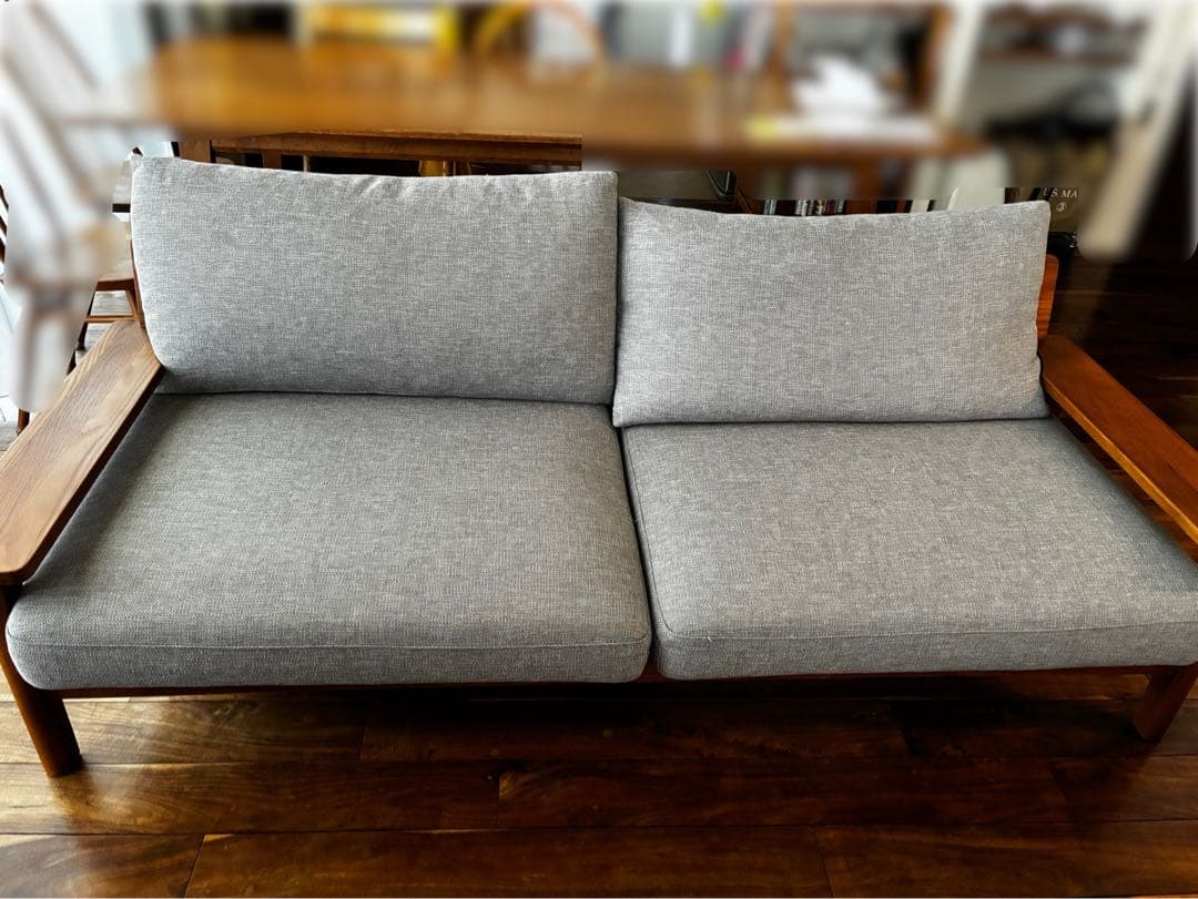 【定価15万円超】unico KIRP 3人掛けソファ　ウッドフレーム