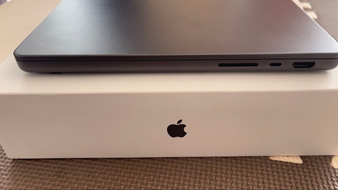 S*a様 M4Max MacBook Pro14インチスペースグレー