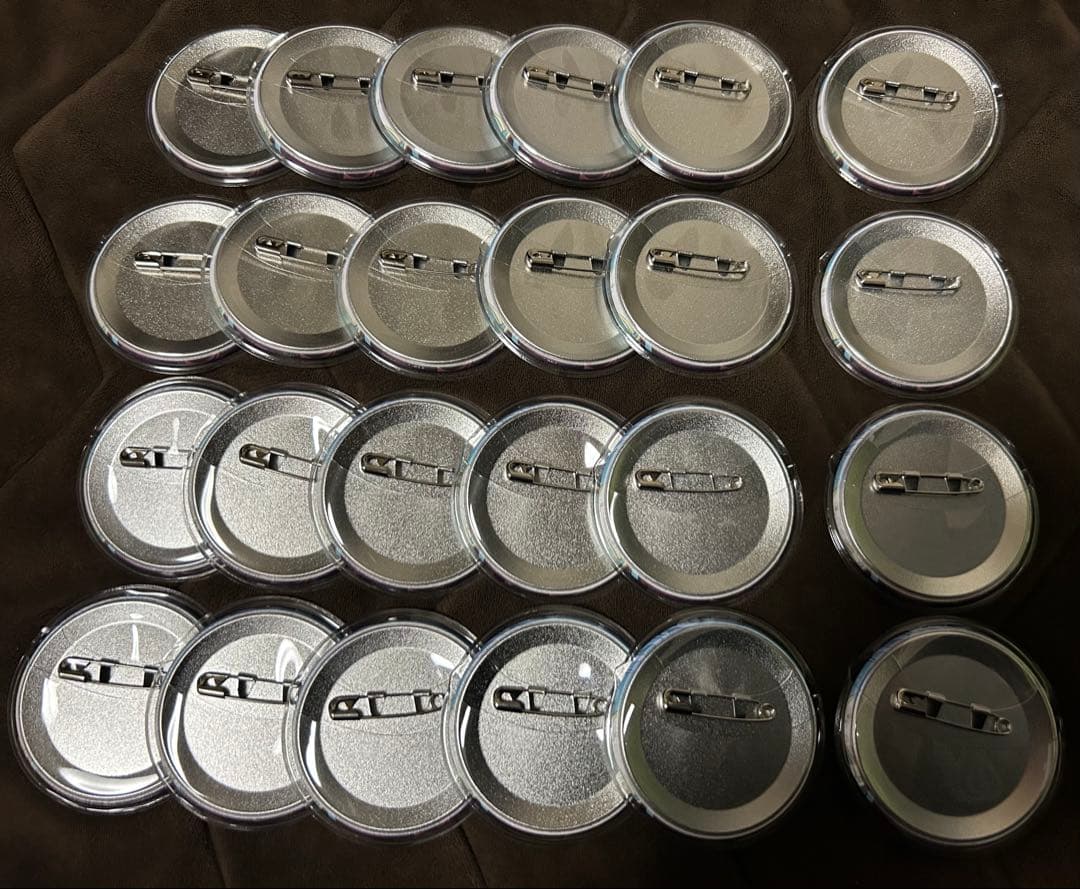 伏見弓弦 イベコレ 缶バッジ ゴースティック