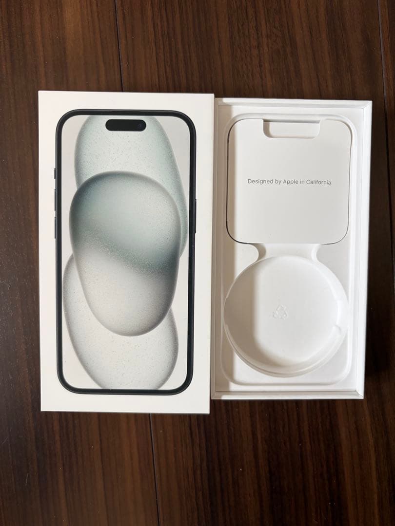 【超美品】iPhone 15 256GB ブラック