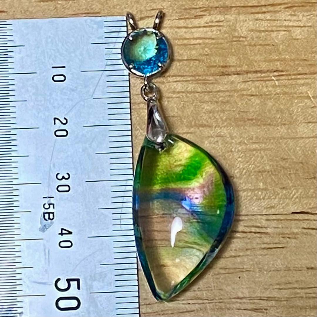 アンダラクリスタルペンダントトップ