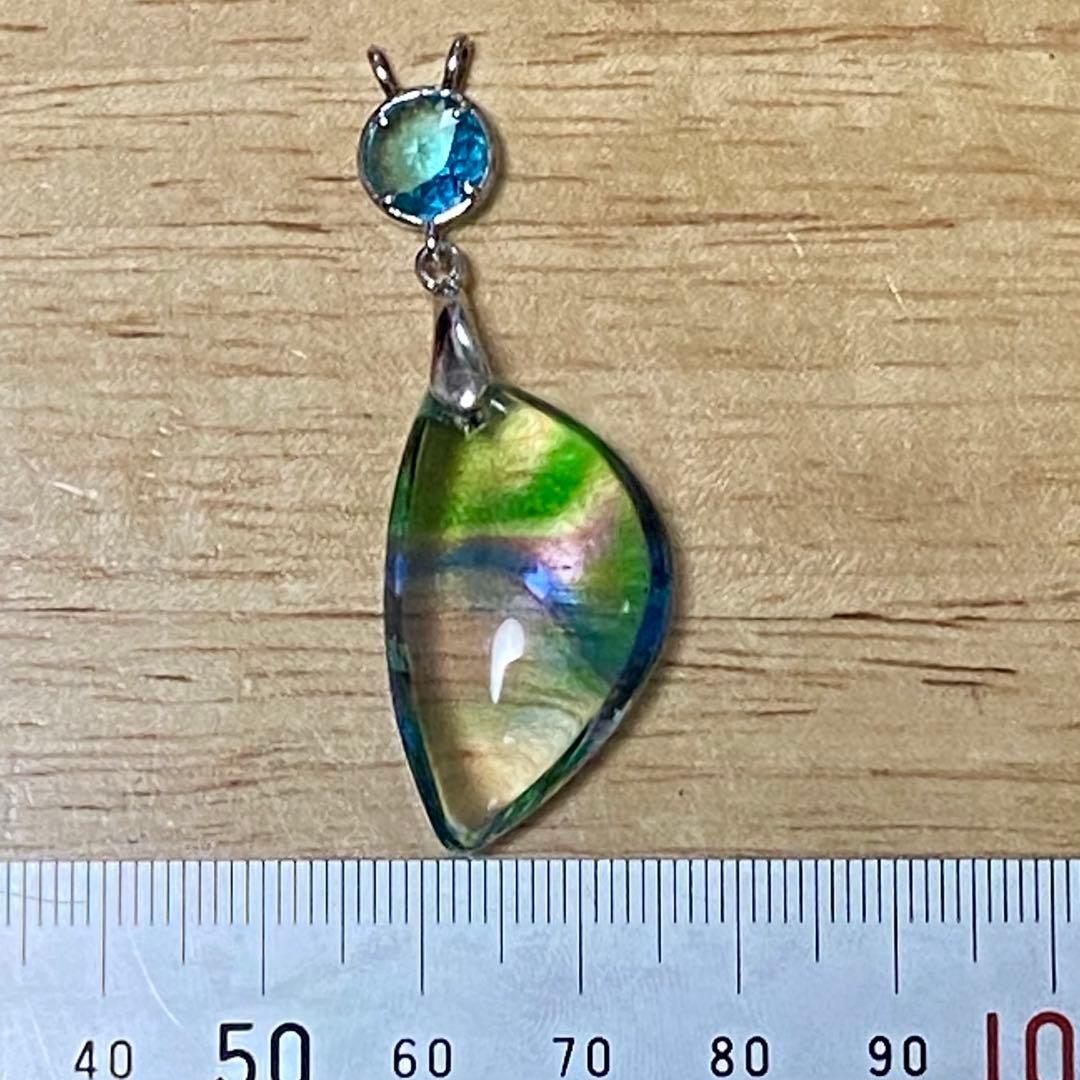 アンダラクリスタルペンダントトップ