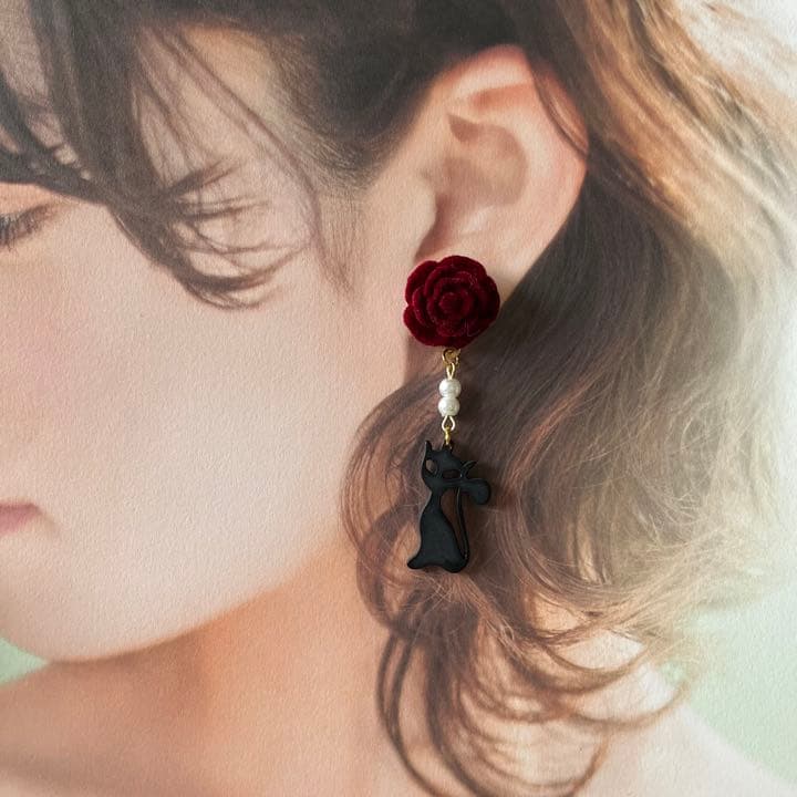 ☆❤️ 猫　黒ねこ　薔薇　パール　ピアス　ハンドメイド