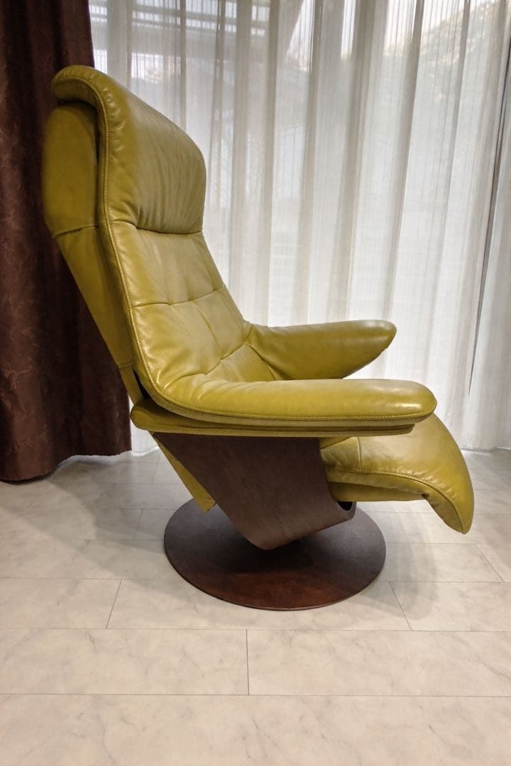 【最終お値下げ】カリモク　リクライニングチェア