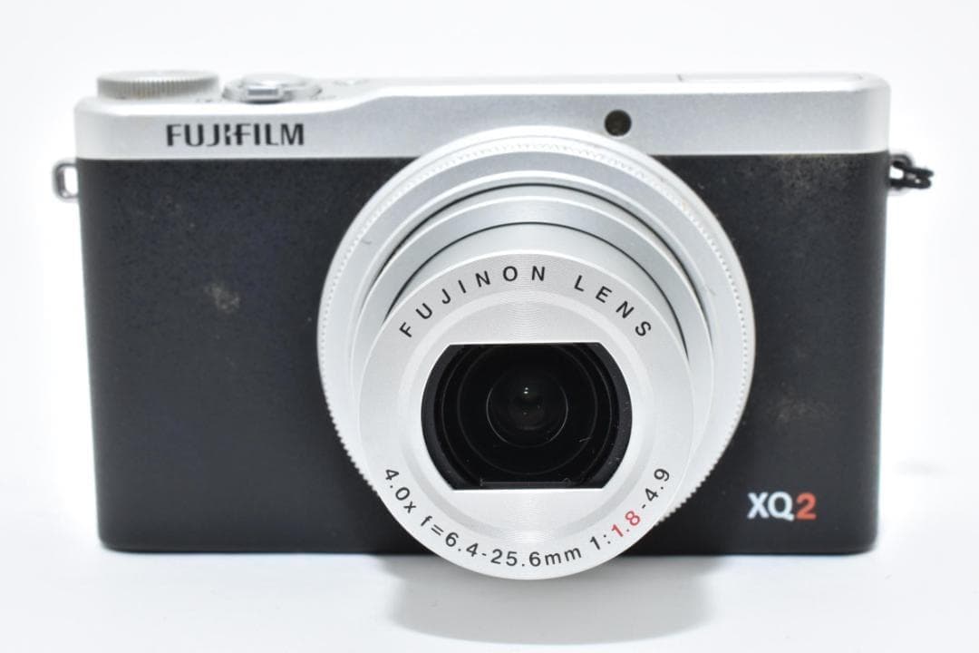 FUJIFILM XQ2 シルバー デジタルカメラ コンパクトデジタルカメラ
