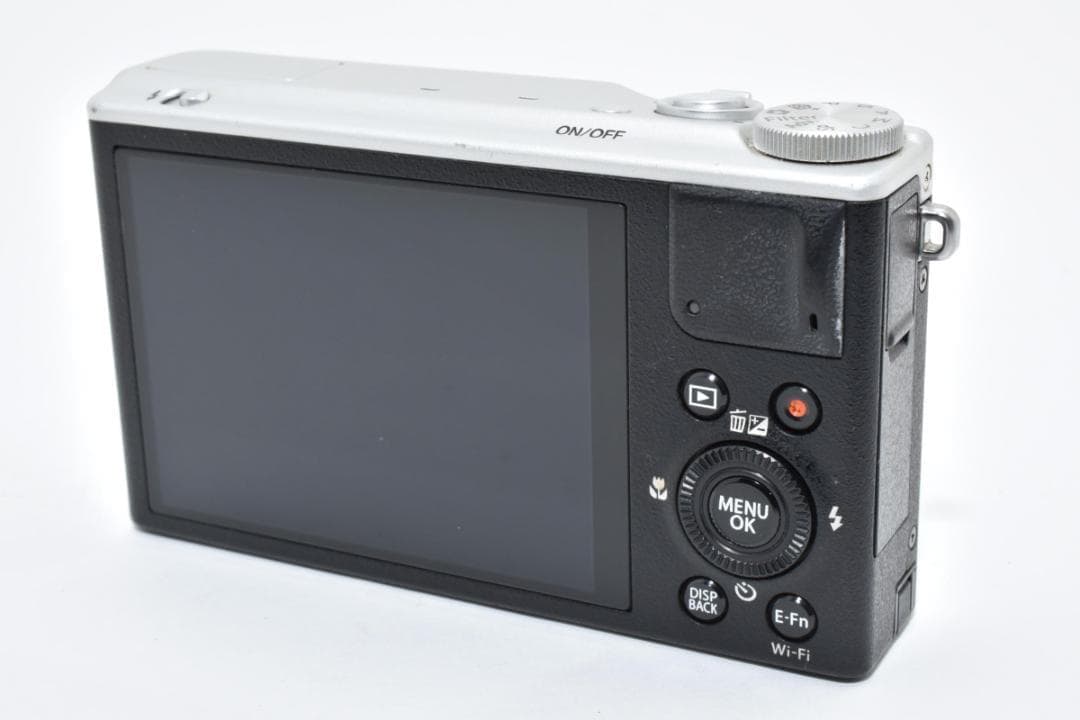 FUJIFILM XQ2 シルバー デジタルカメラ コンパクトデジタルカメラ