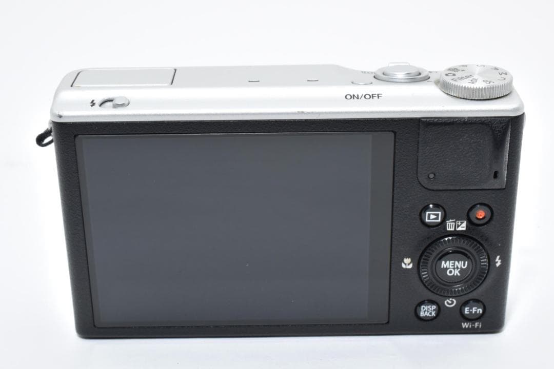 FUJIFILM XQ2 シルバー デジタルカメラ コンパクトデジタルカメラ