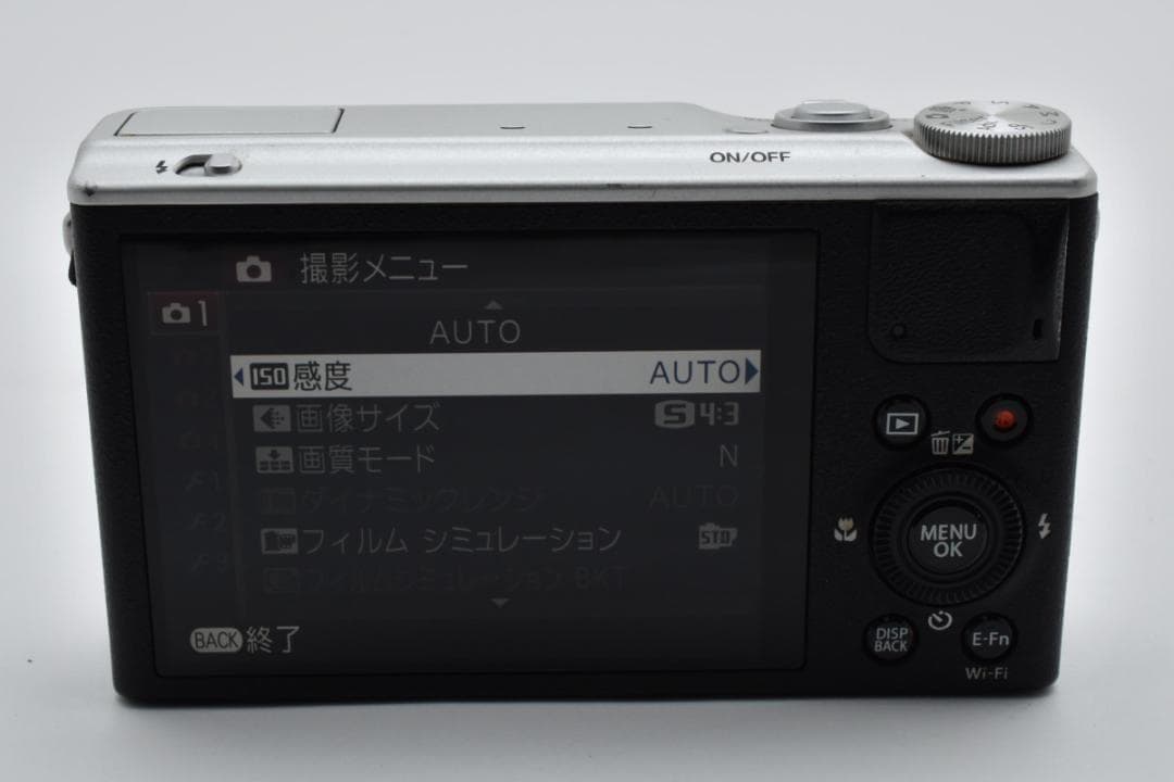 FUJIFILM XQ2 シルバー デジタルカメラ コンパクトデジタルカメラ