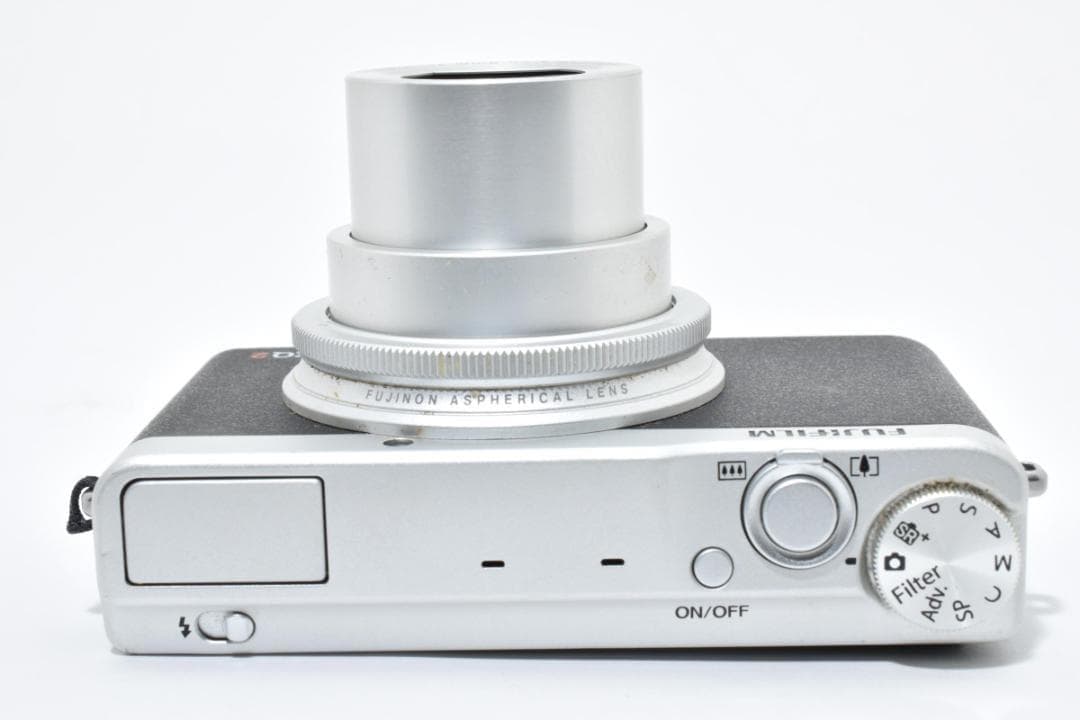 FUJIFILM XQ2 シルバー デジタルカメラ コンパクトデジタルカメラ