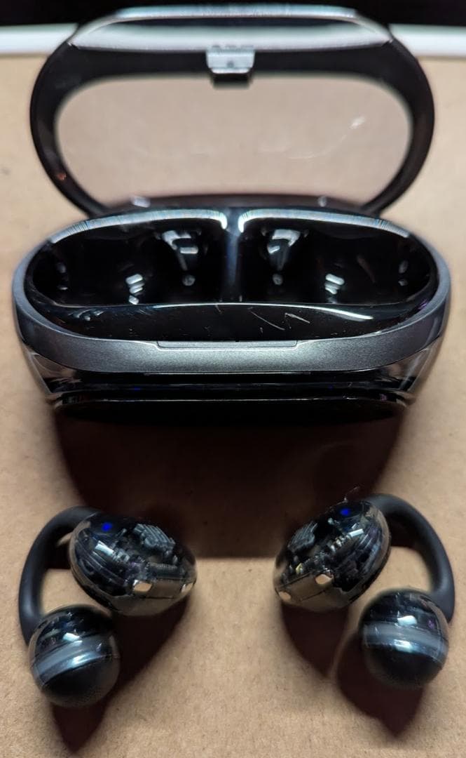 （中古美品）JBL Soundgear Clips