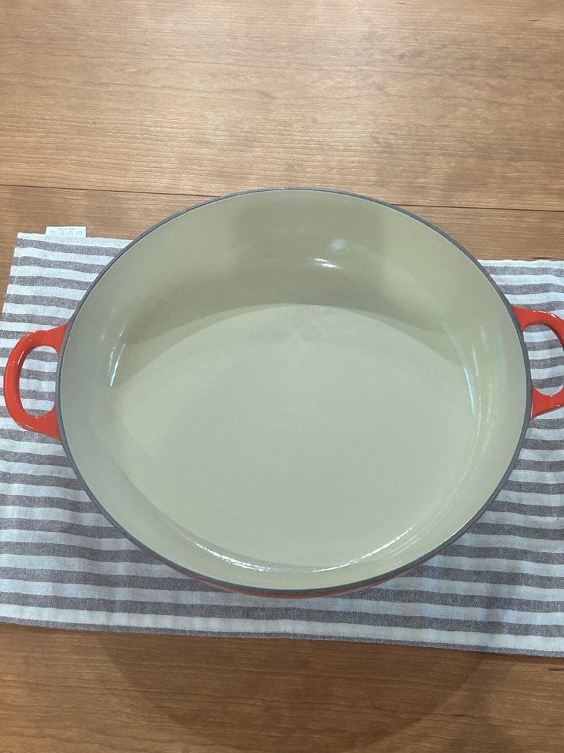 ル・クルーゼ　ビュッフェキャセロール　チェリーレッド　30センチ